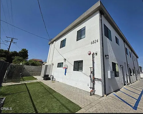 6824 Ben Ave #1 Photo 1