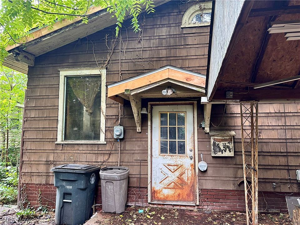 1st image of 1275 N Main St
