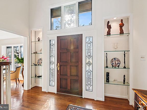 5th image of 73 Seminary Farm Rd