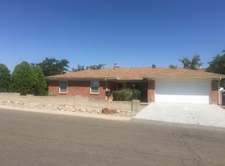 2007 Pine Bough Rd NE, Rio Rancho, NM 87124