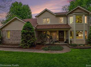 10100 Abrams Frk, Brighton, MI 48114