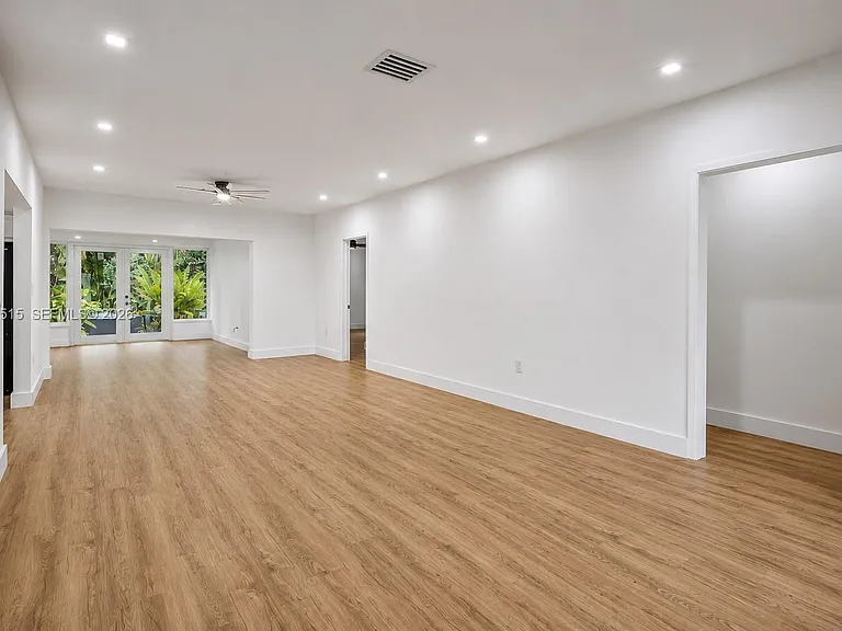 8819 Dickens Ave — Photo 2
