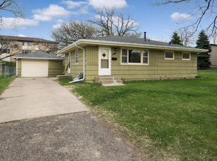 5601 6th St NE, Fridley, MN 55432