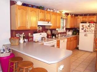96 Harbor St, Pepperell, MA 01463