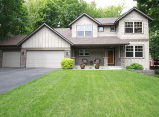13122 Preserve Ct, Savage, MN 55378