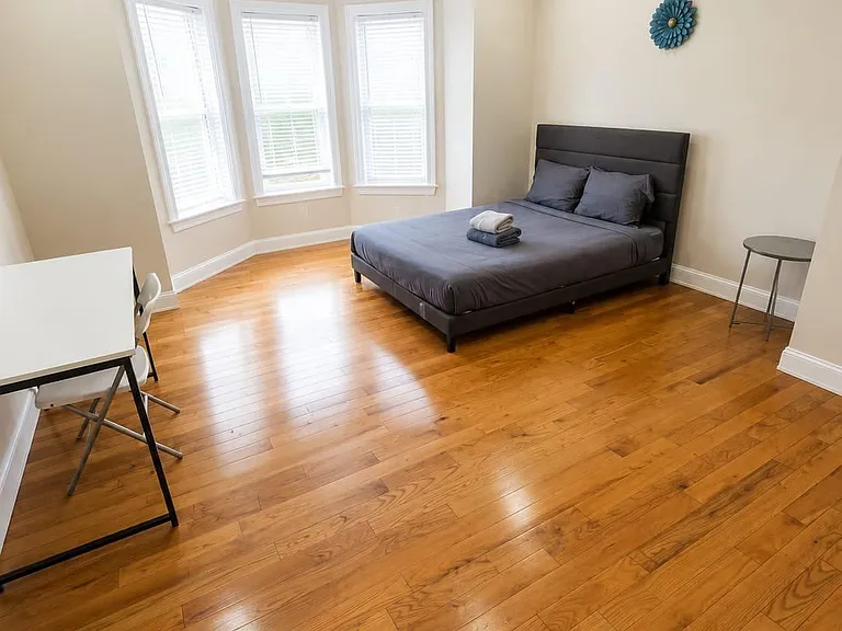 5148 Sansom St — Photo 19
