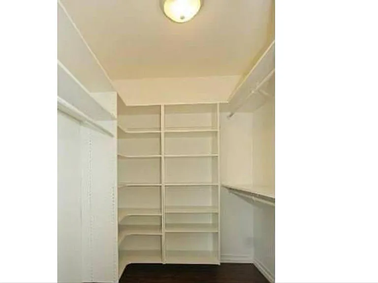 Master bed closet