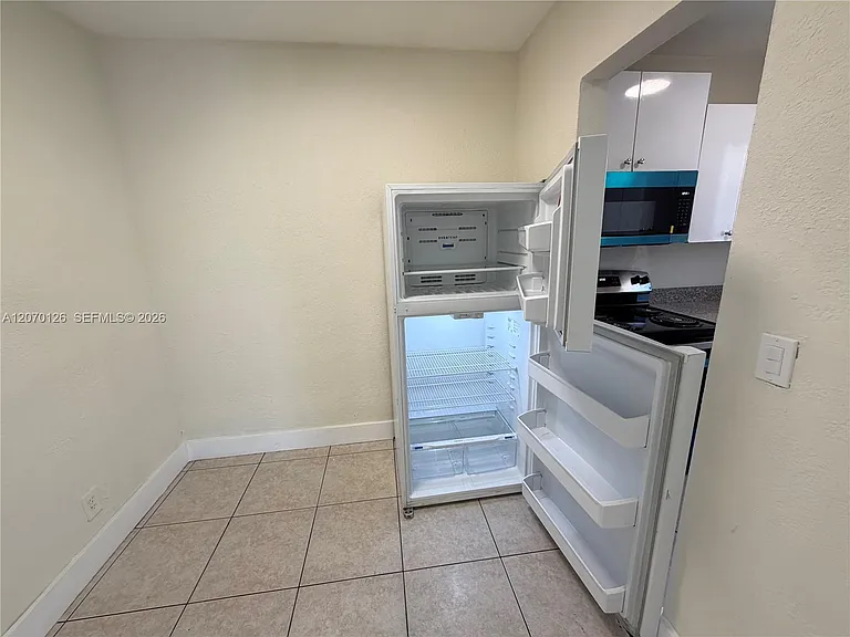333 NW 2nd Ave #5 — Photo 6