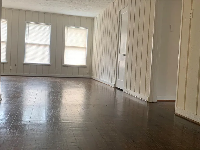 4420 Roseland St #5 — Photo 3