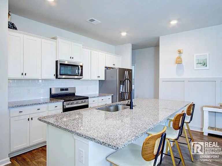 146 Ivory Shadow Rd — Photo 3