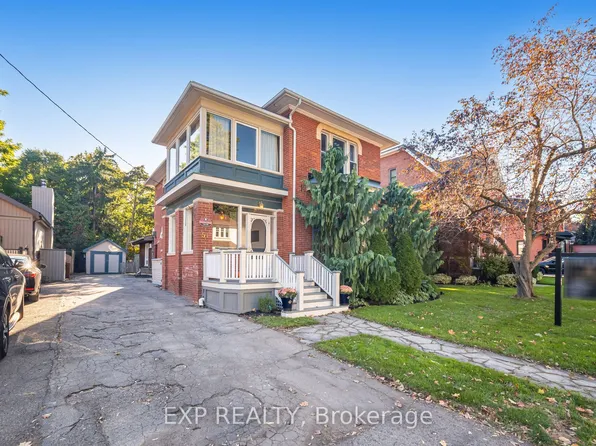 51 Chapel St, Brampton, ON L6W 2H5