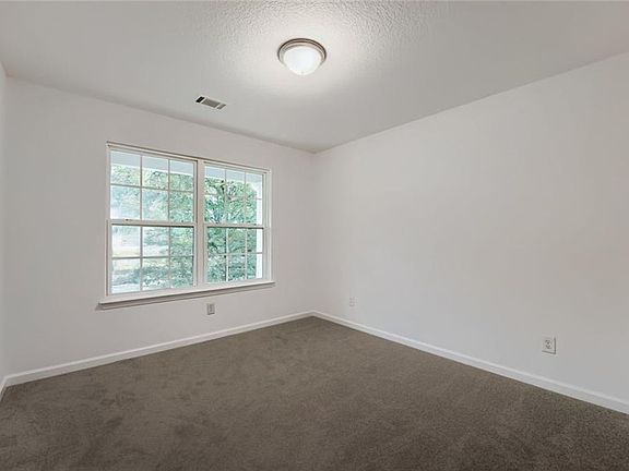 4th image of 4651 Ravenwood Loop