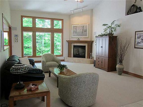 4th image of 7041 Deer Hollow Ln