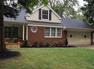 1384 Ford Road, lyndhurst, OH 44124