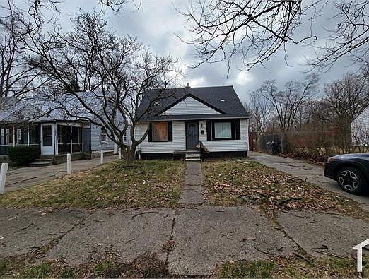 1st image of 15896 Bramell St