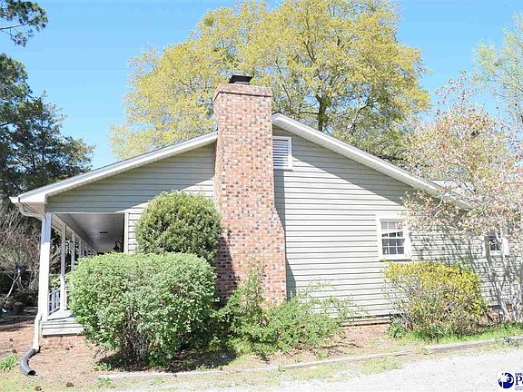 5th image of 710 Spring St