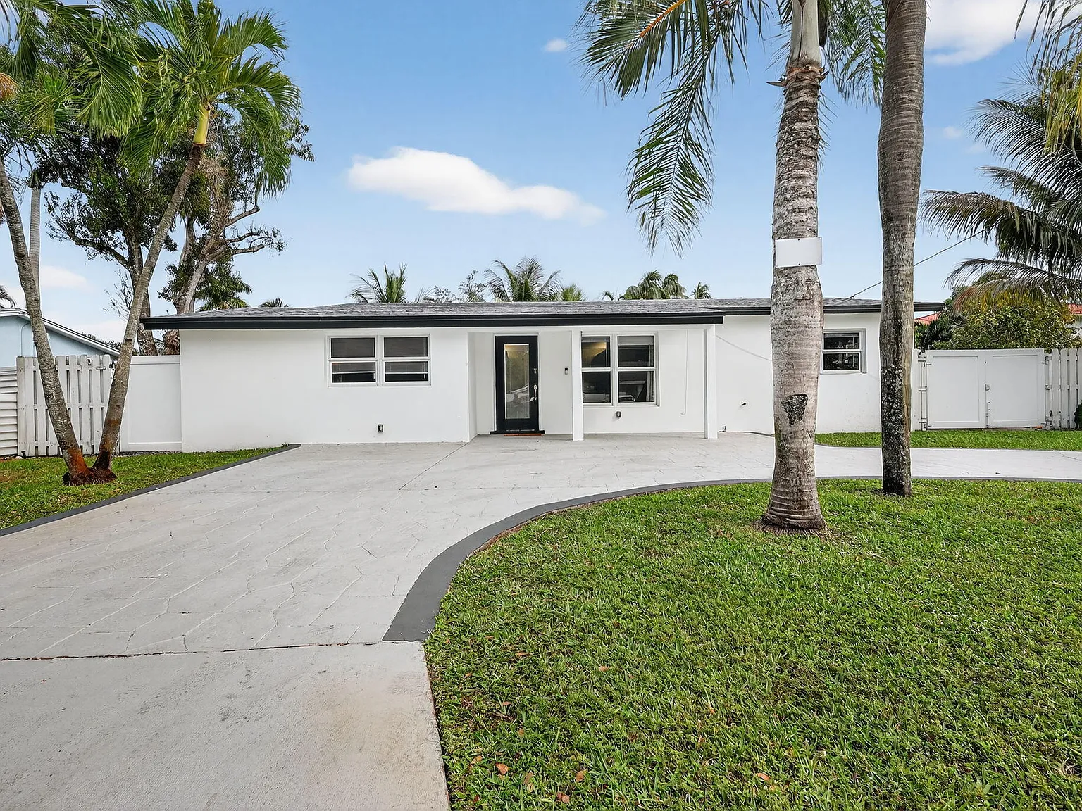 3 bed, 2.0 bath, 1513 sqft, $4,000 — Photo 3
