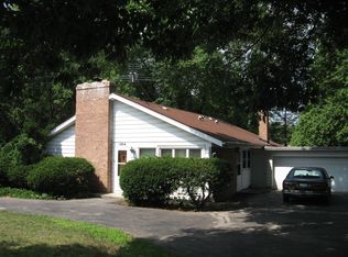 1404 S Naperville Rd, Wheaton, IL 60189