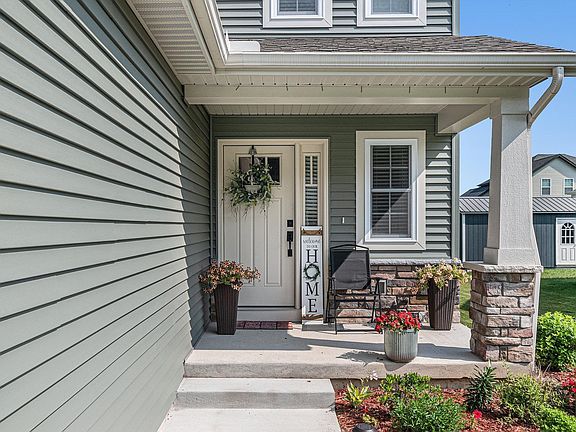 2nd image of 1606 Cobble Hills Dr