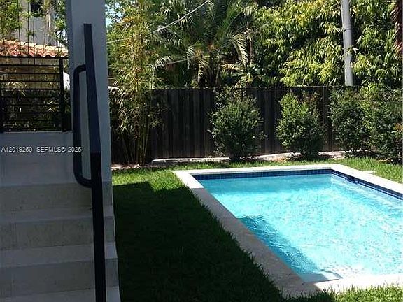 4th image of 472 Fernwood Rd #472