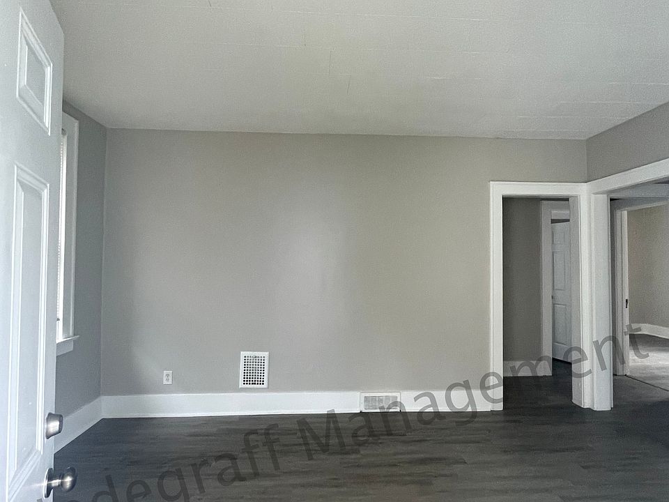 816 S Goodman St Rochester NY Zillow