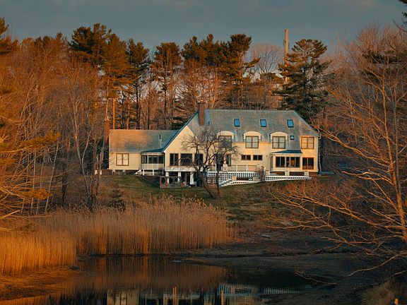 3rd image of 52 Wharf Road