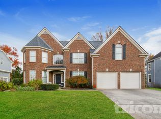 1533 Country Wood Dr, Hoschton, GA 30548