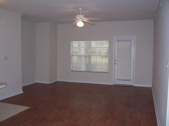3rd image of 1501 Partin Dr N APT 147