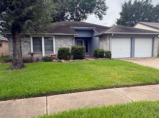 16719 Summer Dew Ln, Houston, TX 77095