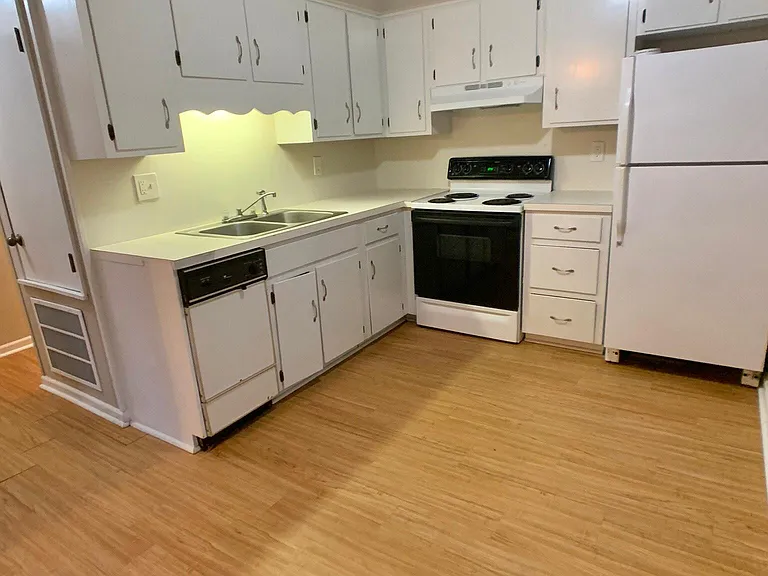 837 N Gay St #5 — Photo 7