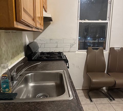 4th image of 1038 Metcalf Ave #2