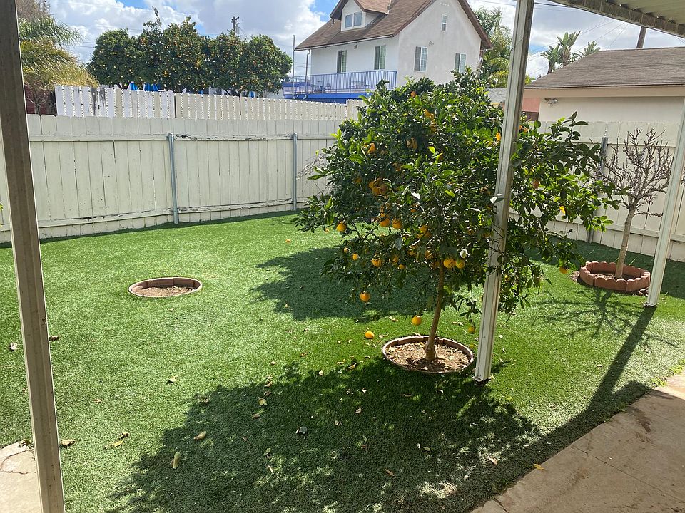 1st image of 3853 Clairemont Dr