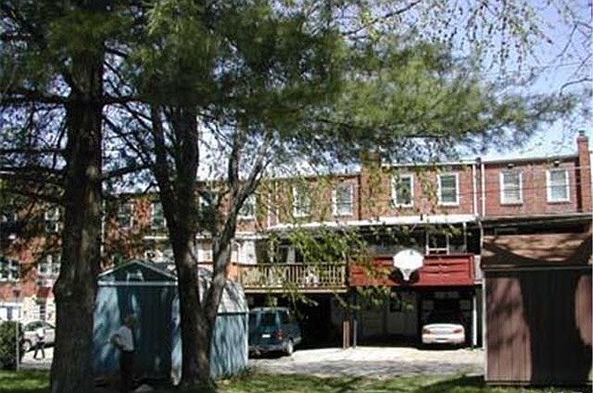 2nd image of 1912 S Delaware St
