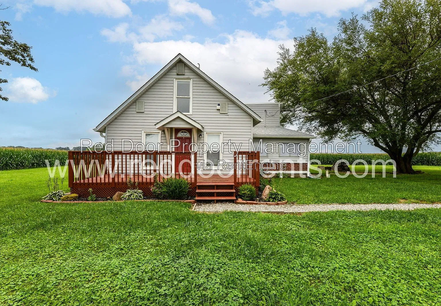 2 bed, 1.0 bath, 1250 sqft, $1,685 — Photo 1