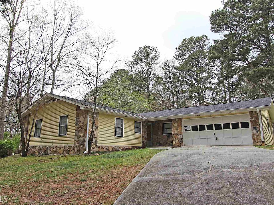 1st image of 2675 Pamela Dr