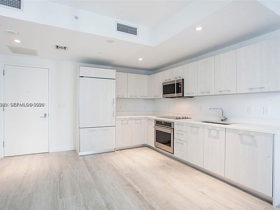 2nd image of 55 SW 9th St #1907