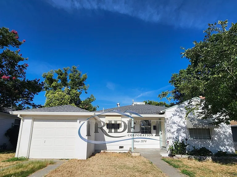 1117 Divver St — Photo 1