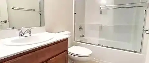 1026 Martin Luther King Dr — Photo 11