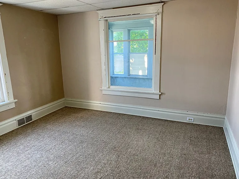 834 S 3rd Ave — Photo 11
