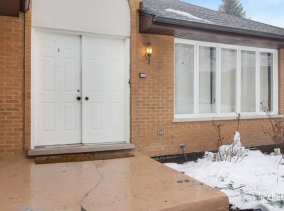 2nd image of 15525 S Willow Ct