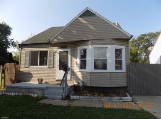 11067 Packard Ave, Warren, MI 48089