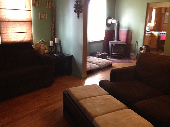 Living Room into dining room