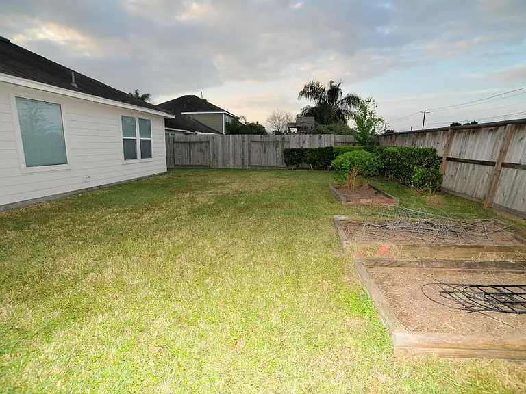 872 Rock Harbor Ln — Photo 25