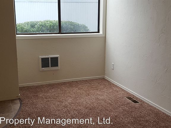 4th image of 2519 Garfield Ct