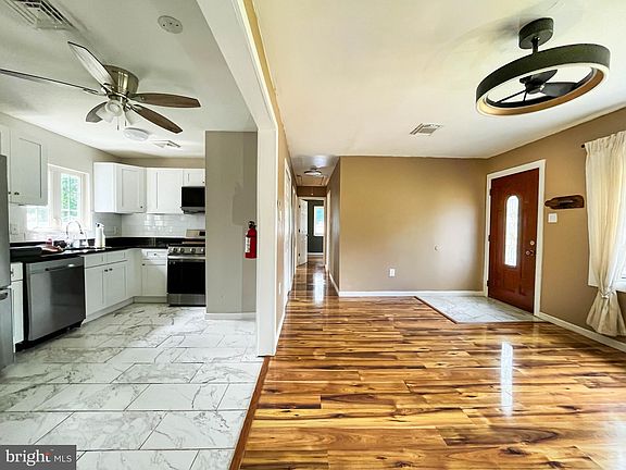 2nd image of 519 Wharton Park Blvd