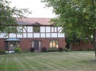 19076 W River Rd, Bowling Green, OH 43402