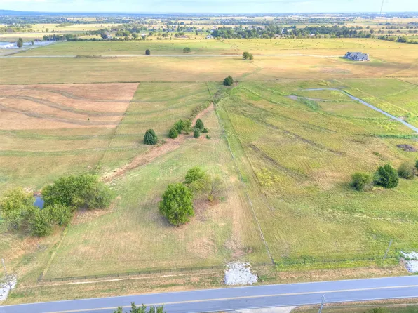 2149 NE 1st St, Pryor, OK 74361