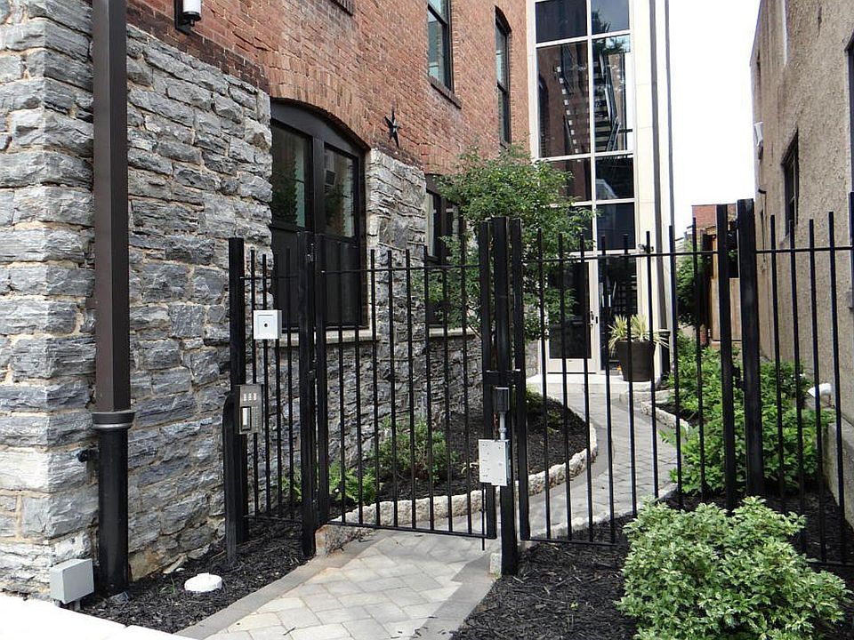 1st image of 317 N Mulberry St Unit 301