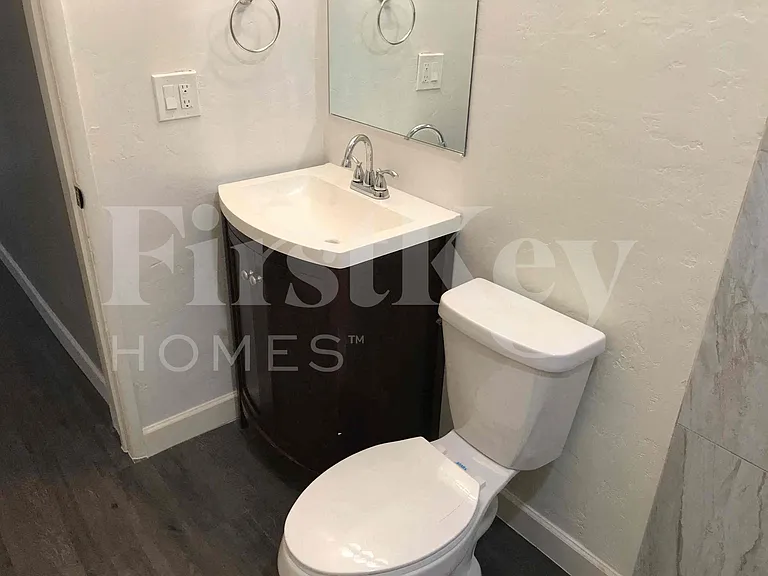 4319 N 15th Ave — Photo 11