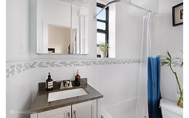 Sold by Douglas Elliman | media 19